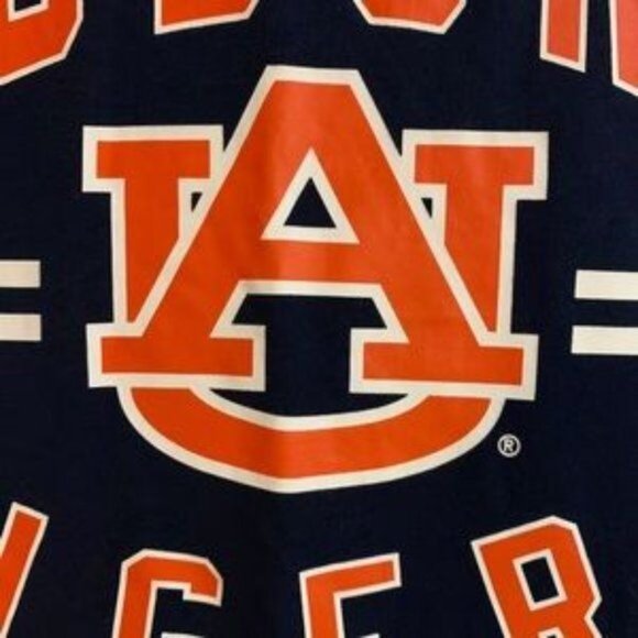 Auburn Tigers AU University Men’s Logo T-Shirt size L NCAA Colosseum New - Picture 2 of 7